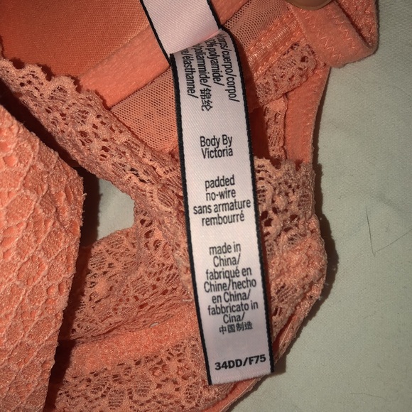 Victoria’s Secret no underwire bra - Picture 9 of 9